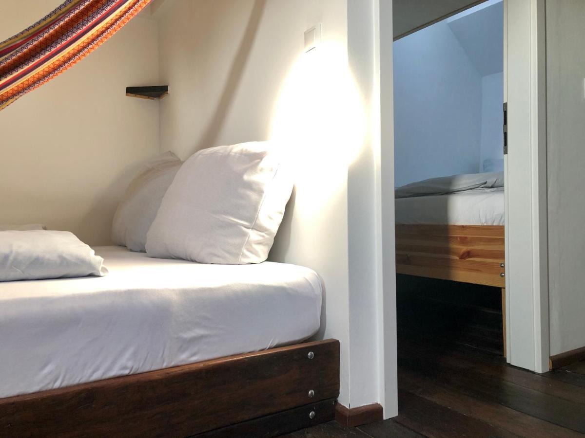 Schiffshotel "Schlafen Im Hafen" هامبورغ المظهر الخارجي الصورة